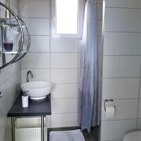 Luka Apartment *