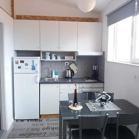 Apartment Luka Kastela