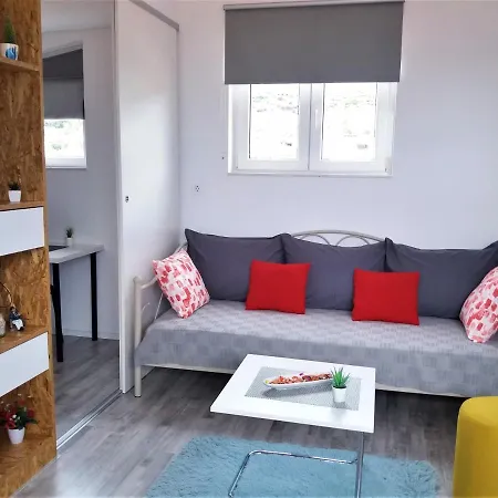 Luka Apartment