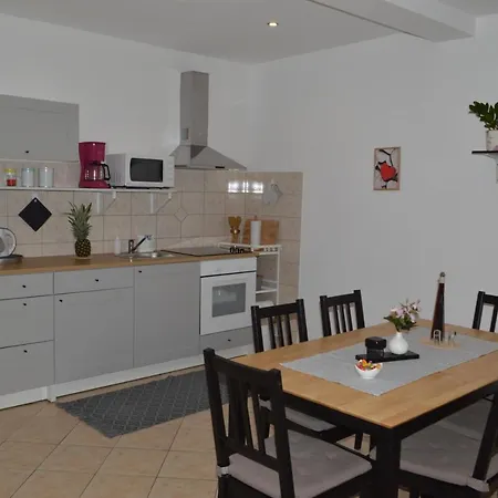 Luka Apartment